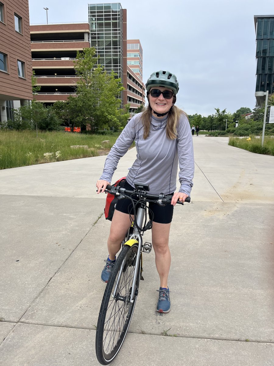 CUDivHospMed's tweet image. Pedal power > rush hour 🚴♀️
Happy #BikeToWorkDay! Who needs traffic when you’ve got two wheels and fresh air?