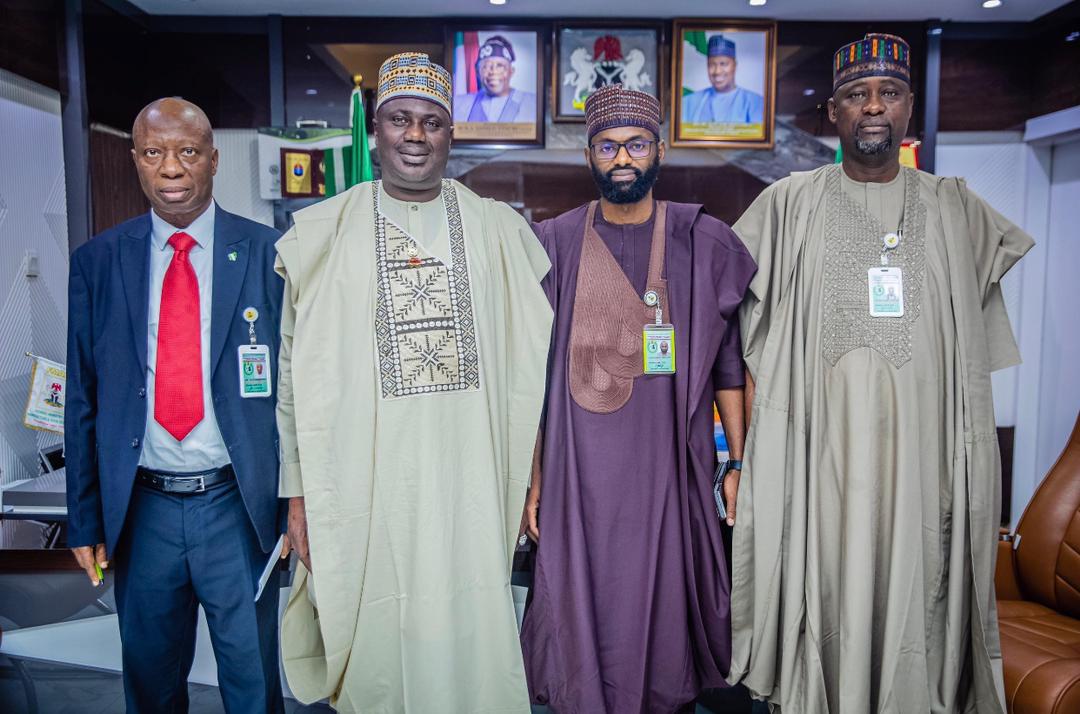Yazeeddanfulani's tweet photo. Today, I led the Executive Management team of the Nigerian Agricultural Insurance Corporation (NAIC) on a courtesy visit to the Honourable Minister of State for Agriculture and Food Security, Senator Dr. Aliyu Sabi Abdullahi CON, in his office at the Ministry’s Headquarters in Abuja.