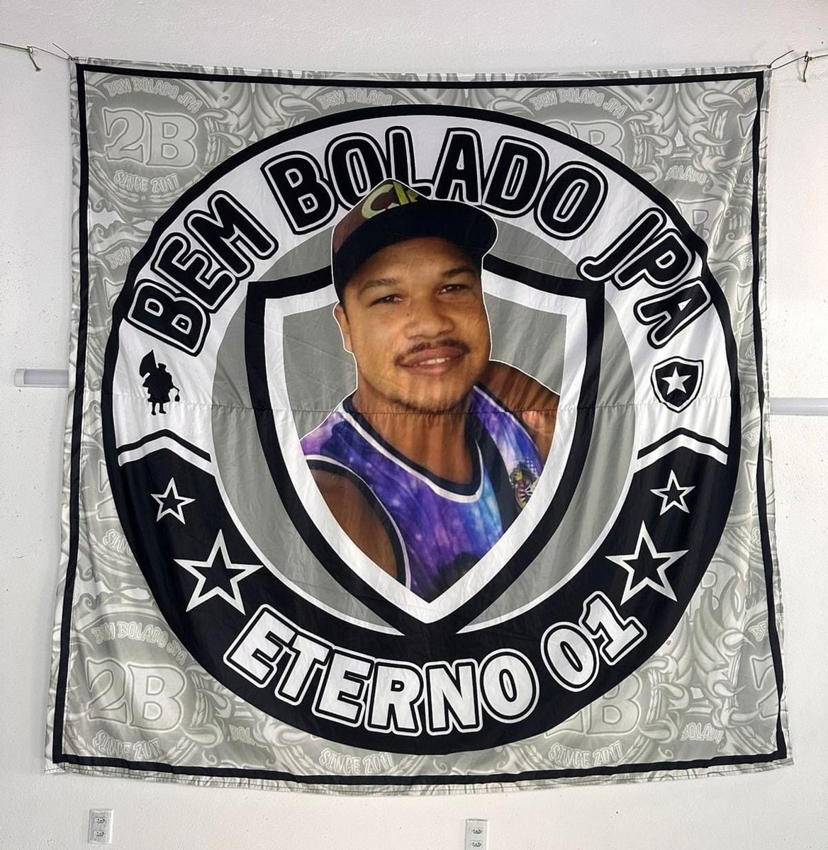 2B_jpa's tweet photo. A sua partida deixa um vazio enorme, mas a sua alegria e o seu sorriso ficarão para sempre em nossos corações! Nosso eterno 01❤️ https://t.co/zuws6CYOM0