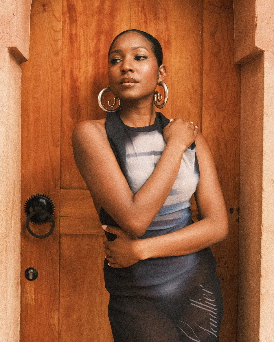 carlaciagaccess's tweet image. Perfeita! — Carlacia Grant via Instagram no evento do Jean Paul Gaultier em Marrocos 🧡