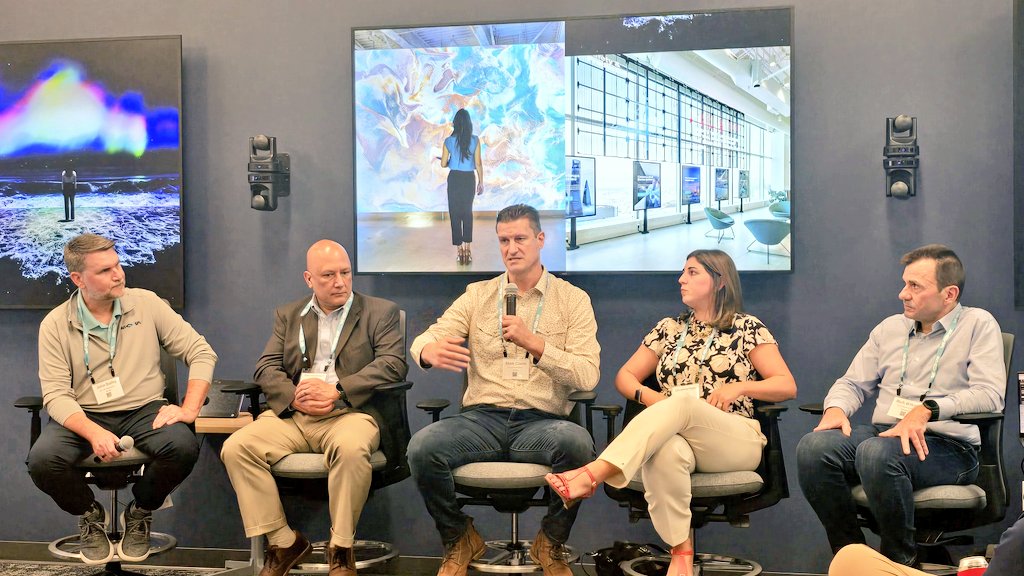 Sup <a href="/AVPhenom/">Mark Coxon CTS-AF</a>... ✋️I gotta question. #avtweeps