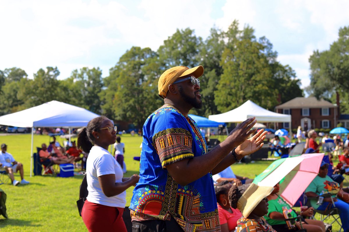 VAUnion1865's tweet image. 🔥95 degrees & still turned up! VUU’s Juneteenth Pop-Up Concert brought the heat, the joy, & the culture. Black music hits different on our yard 🐾🎶
#Juneteenth #BlackMusicMonth #VUU #PantherPride