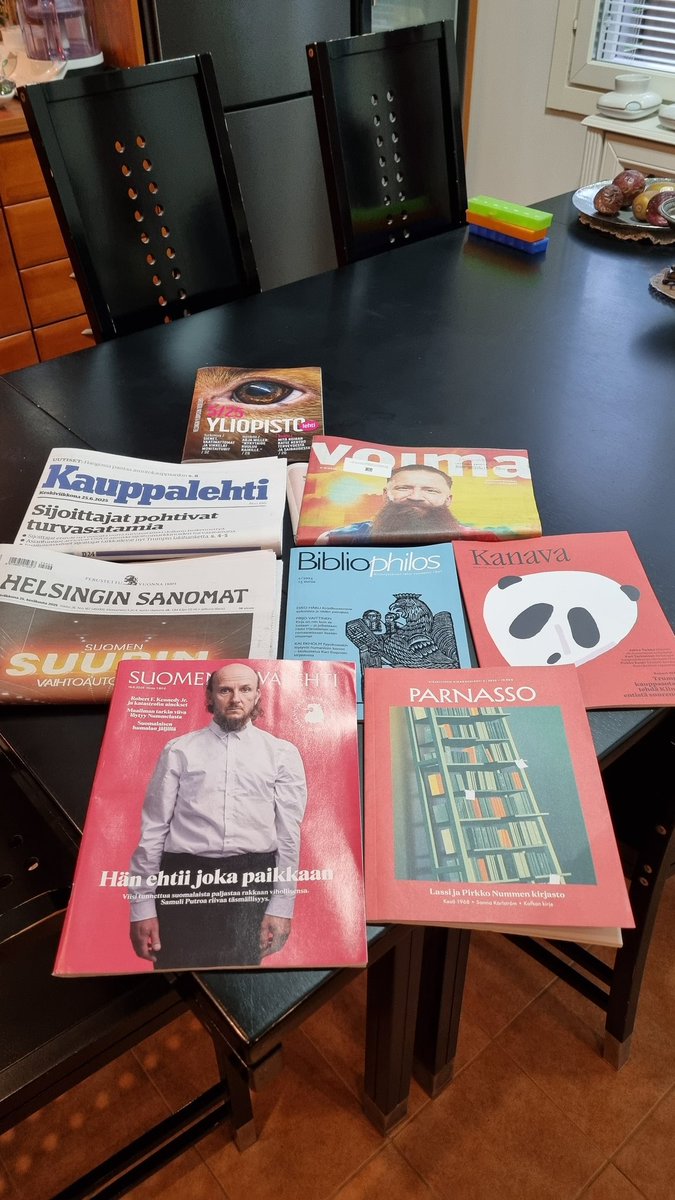 PenaLaitinen's tweet photo. Ei tarvitse harrastaa joutavanaikaista verkkoselailua kun tilaa kunnon https://t.co/din76H3SPC ovat sivistäneet minua monia vuosikymmeniä.Pakko lopettaa,Parnasso odottaa.@SuomenKuvalehti @KauppalehtiFi @hsfi @Parnasso @Kanava https://t.co/WlUkrgzTch