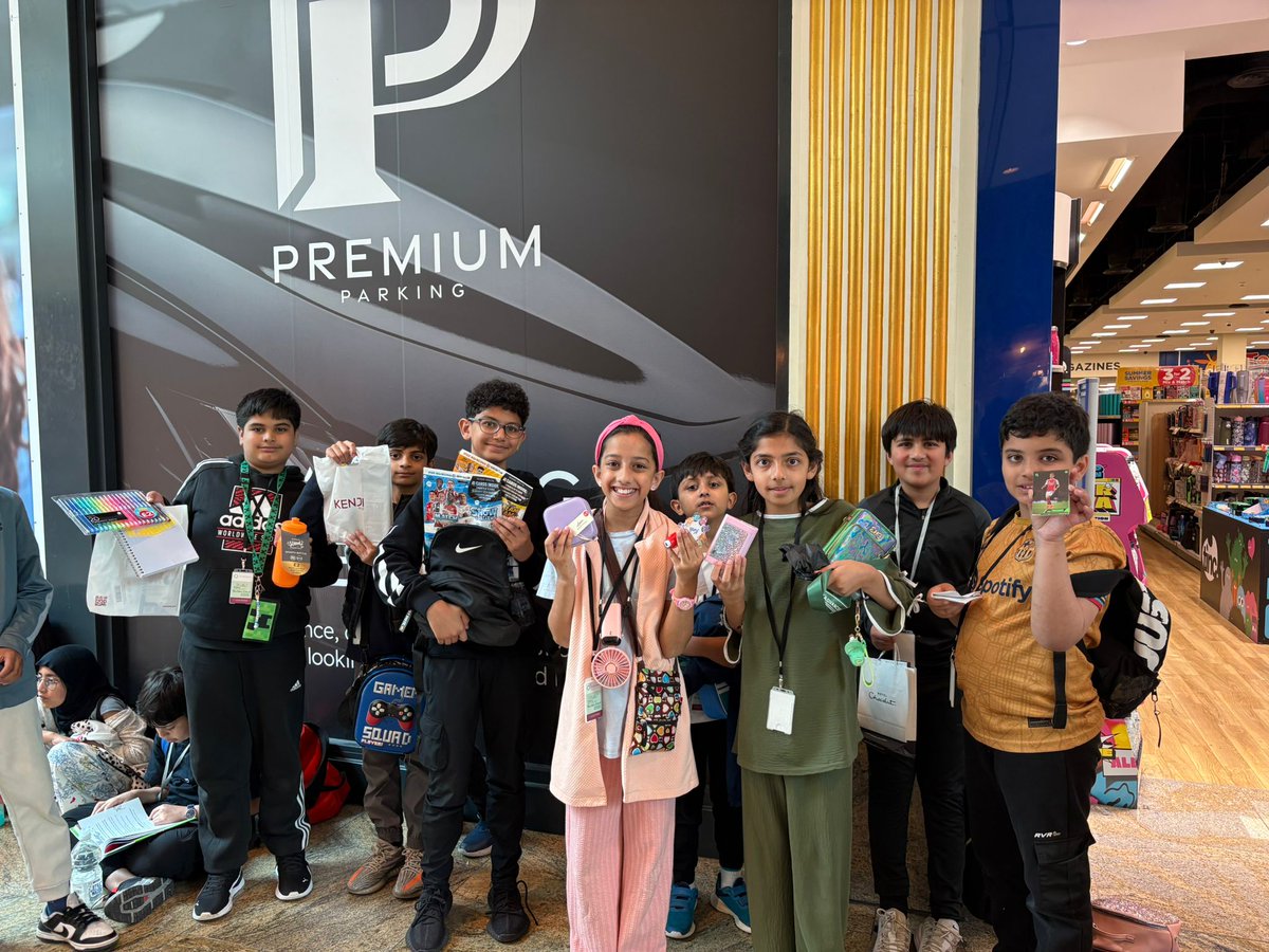 Year 5 enjoy a great end of year trip to the Trafford Centre where Laser Quest and retail therapy were on the agenda for the day.😊
#Wellbeing
#LoveSchool
#GoodTimes 
#WeAreStar