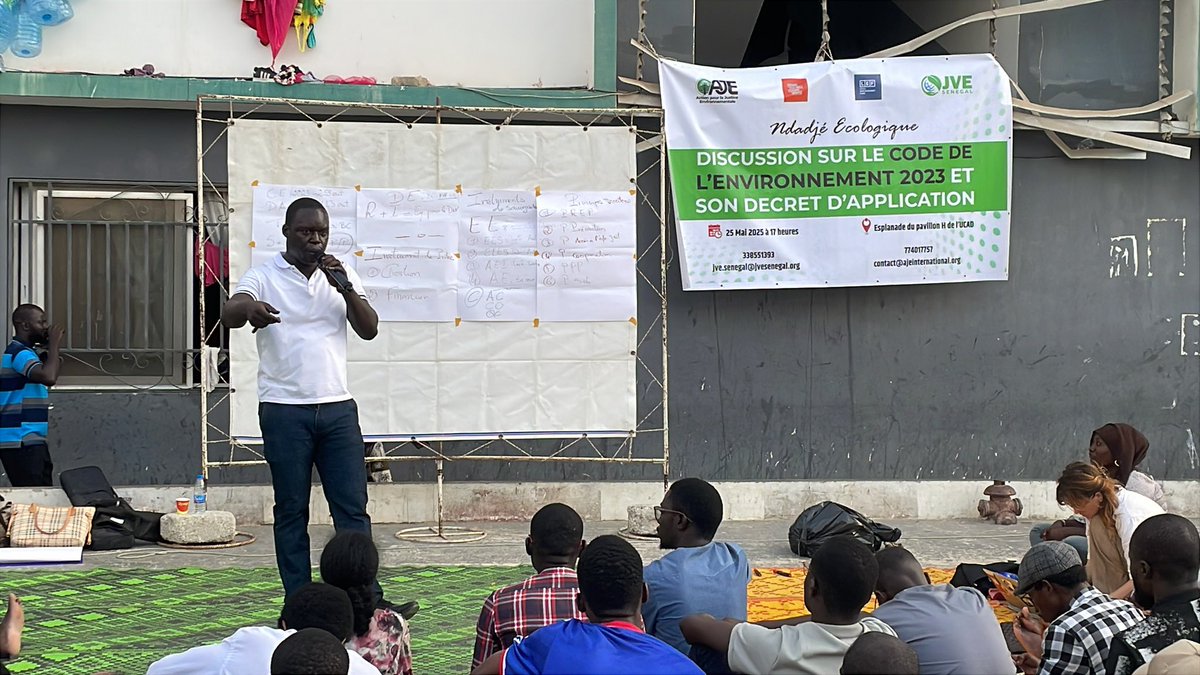 Jve_Senegal's tweet photo. « Quand on est dans le domaine de l’environnement on doit être très actif pour pouvoir suivre en temps réel ce qui s’y passe. Par exemple une attestation de conformité peut aider en cas de contestation. » Selon #LamineDiagne de @Actionjusticee1 #codedelenvironnement @MinistreEnviro1 @SonkoOfficiel @PR_Diomaye