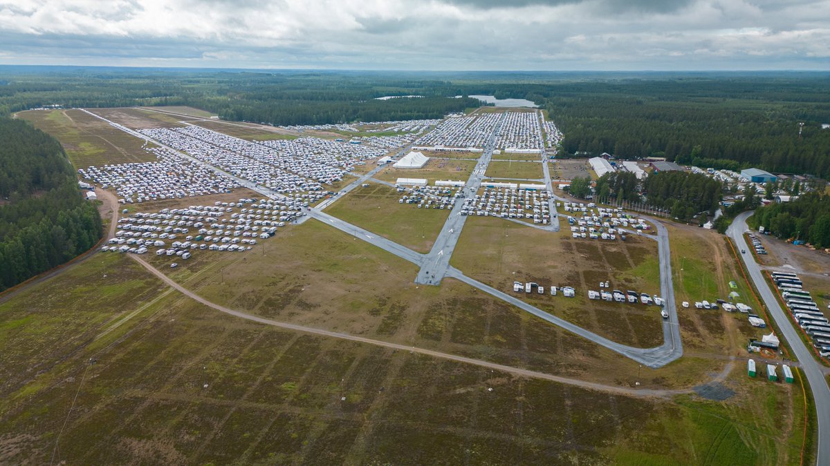 Suviseuroissa tweet media