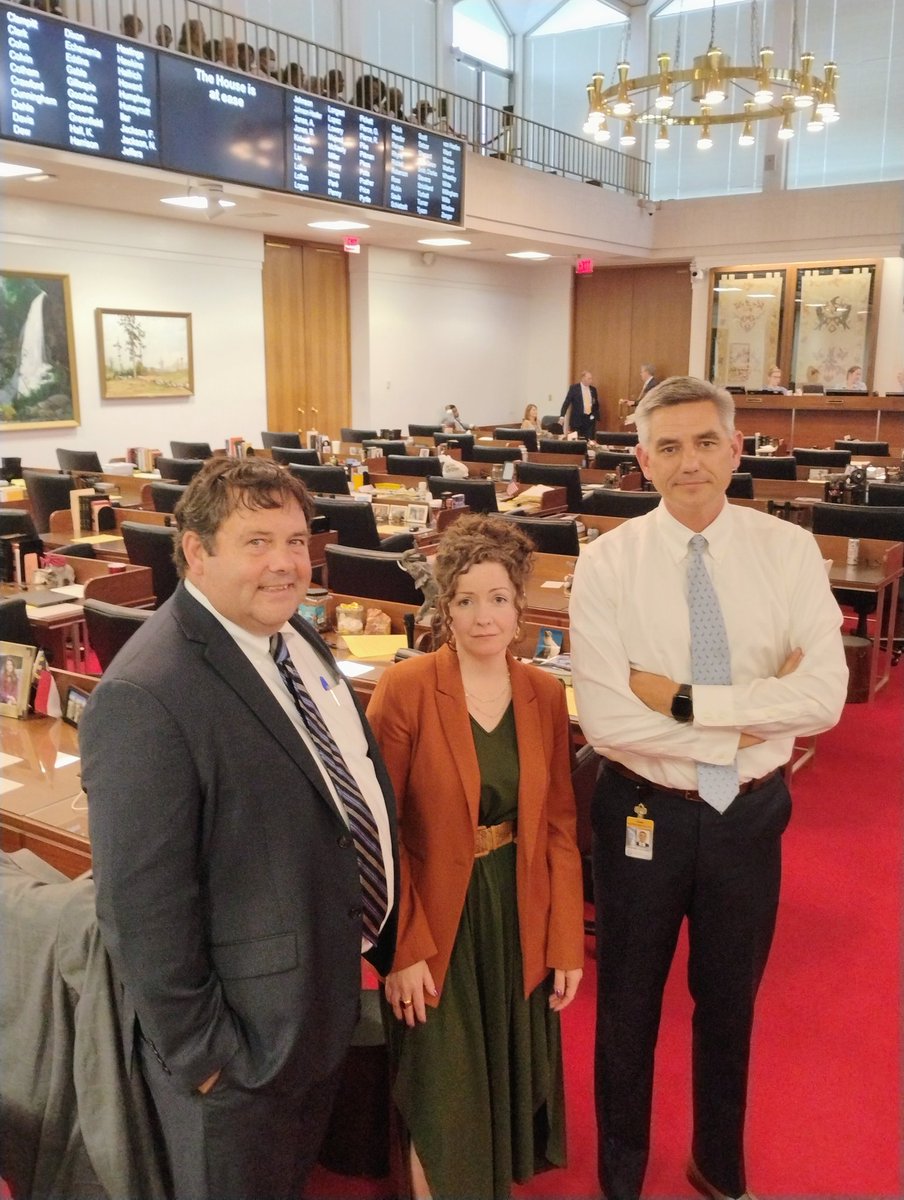 Session was supposed to start at 1 today. They pushed it back to 2. It's 2:40 now. We're ready to talk about a state budget and disaster relief. Where are the Republicans? #ncpol #ncga