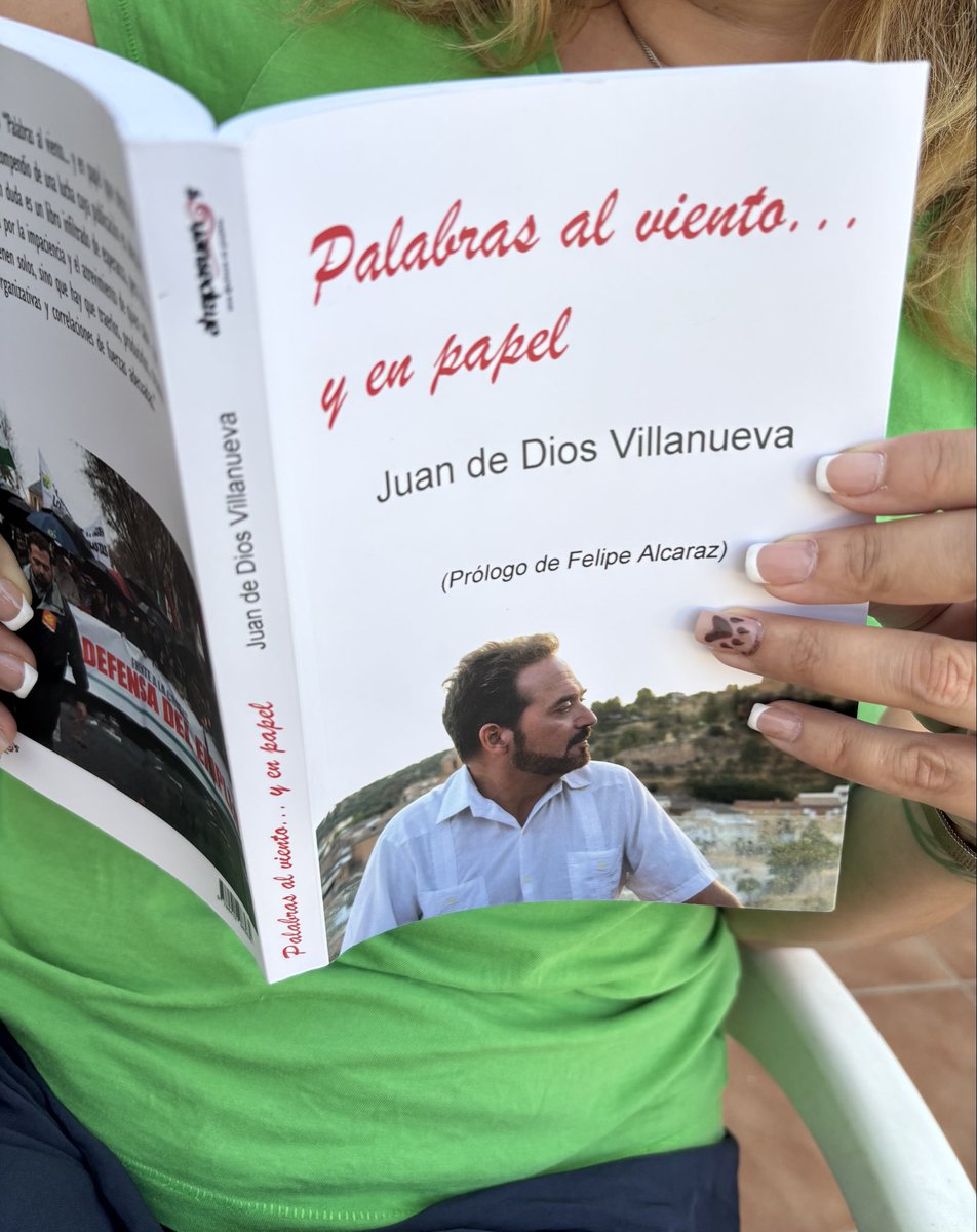 J. Dios Villanueva #SaharaLibre (@juandepca) on Twitter photo Aquí está mi primer libro (pretendo que no sea el último), recién salido del horno. “Palabras al viento… y en papel”, de Editorial Atrapasueños (<a href="/AtrapaEditorial/">Atrapasueños</a>). Gracias <a href="/FelipeAlcarazM/">@FelipeAlcarazM</a> por el prólogo tan acorde con el contenido Aquí está mi primer libro (pretendo que no sea el último), recién salido del horno. “Palabras al viento… y en papel”, de Editorial Atrapasueños (<a href="/AtrapaEditorial/">Atrapasueños</a>). Gracias <a href="/FelipeAlcarazM/">@FelipeAlcarazM</a> por el prólogo tan acorde con el contenido