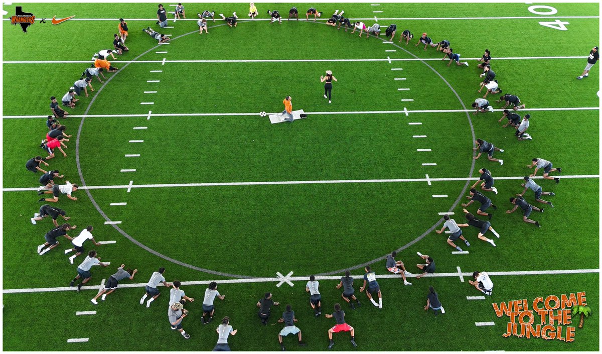 junglewestFB's tweet image. 🌴 R&B Wednesday + Yoga in The Jungle 🌴
S/O to Coach Virgil for working out the bigs group and the skill group!
#JungleWest🌴 | #ItsJustDifferent | #ITWIT