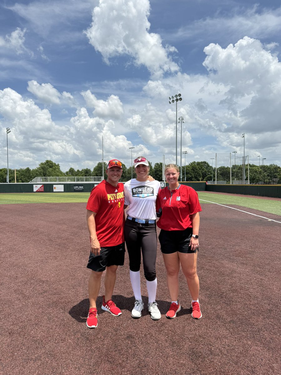 Want to say a big thank you to <a href="/CoachJoshBarnes/">Josh Barnes</a> and <a href="/CoachAbbyShoe/">Abby Shoemaker</a> for a amazing camp!! Thank you for all the feedback to help better me on the field with <a href="/mobombers/">Missouri Bombers 18u Gold-Goodell</a>💣💣❤️💛<a href="/Gorilla_SFB/">Pitt State Softball 🥎</a>