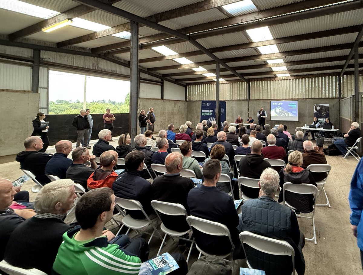 We are underway here in Parteen, Co Clare for tonight’s Solar In Action Roadshow event on the farm of Tom Lane. A big crowd has turned out to learn all things rooftop solar and the benefits it brings on farms.