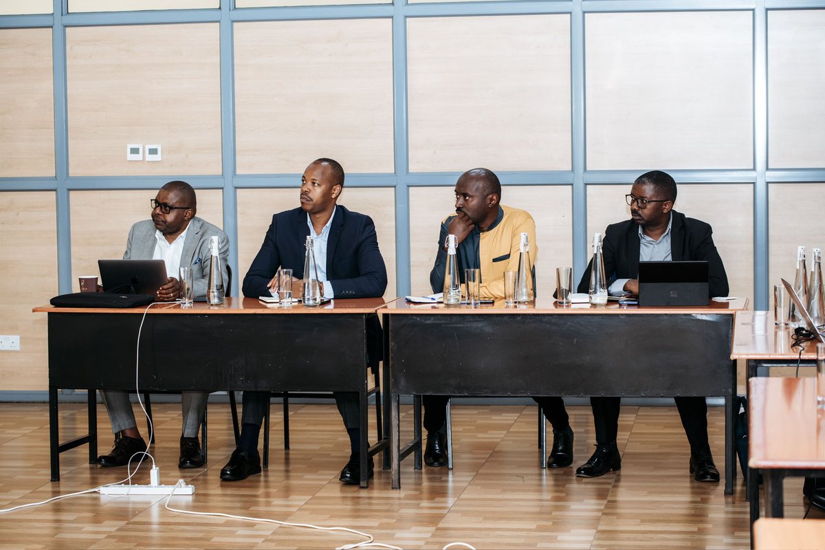 EnvironmentRw's tweet image. Today, the Ministry of Environment chaired the 2nd National Steering Committee of the FIP-PRODAR Project.
The meeting reviewed progress against targets and evaluated proposed activities and budget for the next six months.
#GreenRwanda🇷🇼🌿