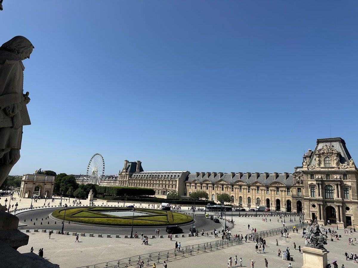 HA_FrenchDept's tweet photo. #FrenchDepartmentOnTour #ParisTrip2025
๐จ Day 3 โ A day of culture!
We explored โLe Louvreโ, home to masterpieces and unforgettable moments. An awe-inspiring experience the boys will never forget!
#FunInLanguages @HabsAdamsGS #MakingMemorableMemories @CulturalCapital ๐ซ๐ท๐๐ https://t.co/V0TzOKupSO