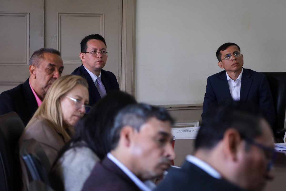 MinInterior's tweet photo. Asimismo, se creará un comité asesor técnico para acompañar esta decisión, integrado por un representante del poder legislativo, uno del ejecutivo y un trabajador designado por la Junta Directiva. https://t.co/jEGHDWZPrO