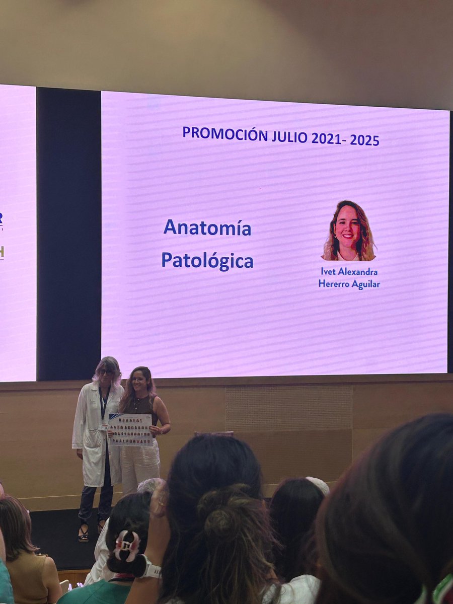 ivetherrero's tweet photo. Muy feliz de haber concluido con esta linda etapa de mi vida, la residencia ha sido un crecimiento constante y de mucho aprendizaje, objetivo cumplido! 🔬💛

So happy to have wrapped up this amazing chapter of my life! Residency was full of growth and learning, goal achieved!🔬💛 https://t.co/hNqIhz7KTx