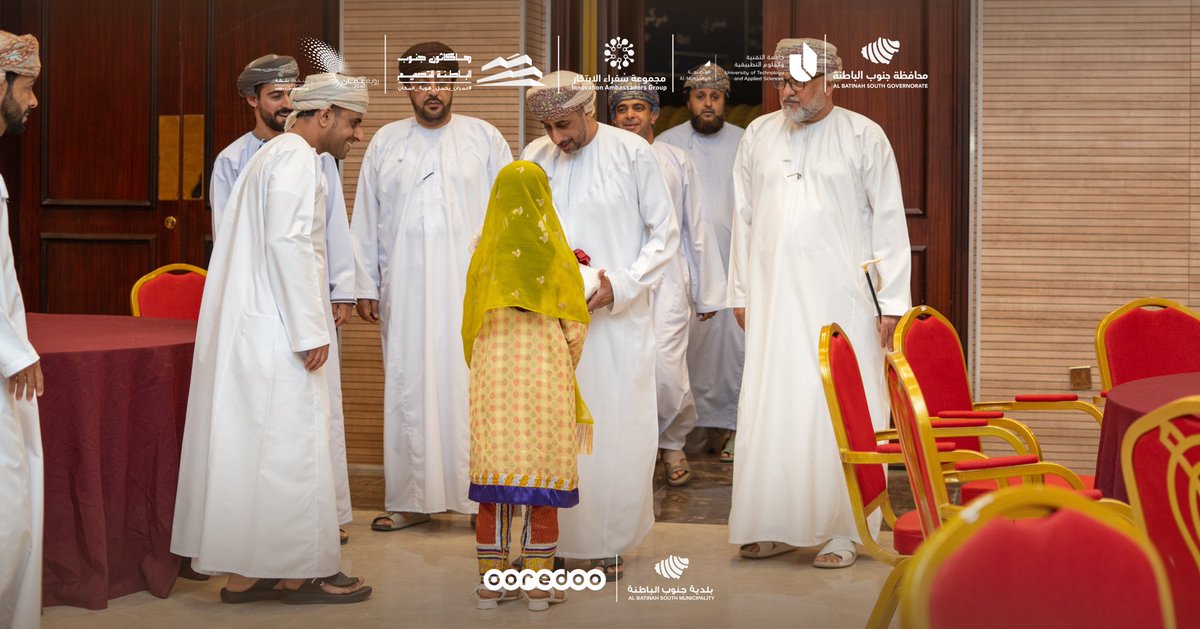 inno_ambass's tweet photo. عملٌ حتى اللحظة الأخيرة، وختامٌ يليق بالإبداع💪🏻🔥..

#هاكاثون_جنوب_الباطنة_للتصميم 
#عُمران_يحمل_هوية_المكان
#مكتب_محافظ_جنوب_الباطنة
#جامعة_التقنية_والعلوم_التطبيقية_بالمصنعة
#بلدية_محافظة_جنوب_الباطنة
#مجموعة_سفراء_الابتكار https://t.co/koFv5Q34f9