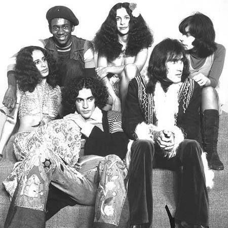 euostranger's tweet image. luiz melodia, gal costa, nara leão, maria bethânia, caetano veloso e odair.