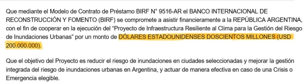gkatopodis's tweet photo. Milei y Caputo tienen sin utilizar un crédito del Banco Mundial que yo gestioné en 2023, y que estaba destinado a dar respuesta a situaciones como la de Bahía Blanca.

Si no lo van a usar, por favor, transfiéranlo a la Provincia que nosotros vamos a sumar ese dinero (USD 200 millones) a los más de $200.000 millones que ya estamos invirtiendo, por decisión del gobernador @Kicillofok.

No ejecutar los préstamos internacionales destinados a obras no solo implica incurrir en pagos adicionales de intereses y sanciones, sino que también puede comprometer la imagen y la credibilidad del país ante los organismos multilaterales de crédito.

@JMilei, @LuisCaputoAR y @fedesturze se ensañaron con los bahienses y con todos los argentinos que la están pasando mal. A Bahía Blanca ya la dejaron sola varias veces: con el trágico temporal de 2023, además de quitarle la construcción de la Planta de GNL y de no terminar la obra del importantísimo acceso El Cholo. Ahora vetan una ley con un fondo específico para la ciudad.

Nosotros no los vamos a abandonar y seguiremos trabajando en su reconstrucción.