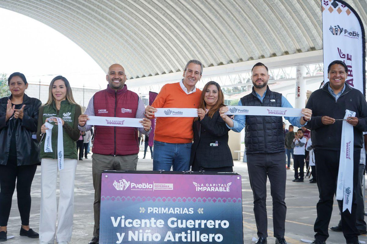 👏🏻 ¡Entregamos el nuevo techado y sistema de captación pluvial en la Primaria Vicente Guerrero!

Ahora, niñas y niños podrán disfrutar de actividades al aire libre en un espacio seguro. 🌤️🌧️

Seguimos transformando los entornos escolares en #LaCapitalImparable🪽.