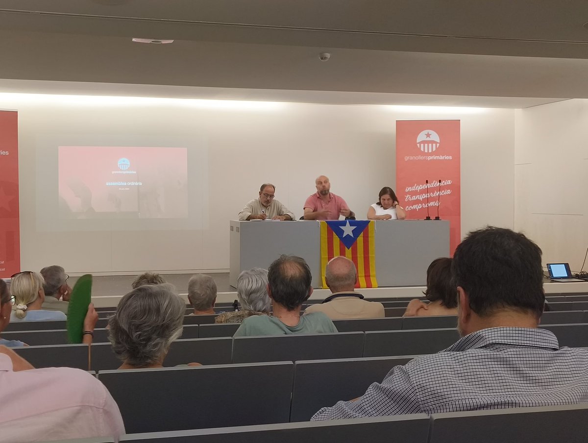Aquest vespre hem celebrat l'Assemblea Ordinària de Granollers Primàries per valorar i fer un seguiment de la feina feta i la que manca fer.
Contents de trobar-nos amb voluntaris i afiliats, fins la independència!