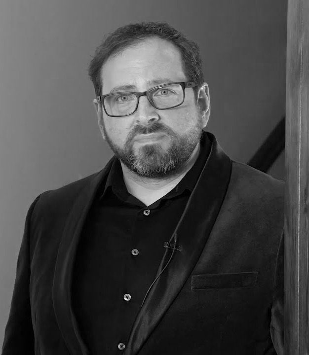 Scott Cawthon, the creator of Five Nights at Freddy's, passes away at age 47.