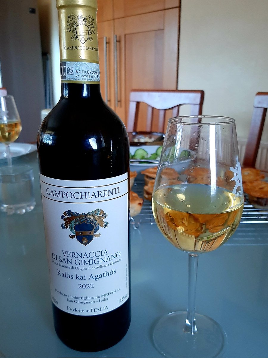 Michael Collins (@7mikecollins6) on Twitter photo Tonight it's Vernaccia di San Gimignano from <a href="/campochiarenti/">Campochiarenti 🇮🇹®</a> with Anne's homemade pork pies. Both the wine and the pies delicious <a href="/Blinderswine/">MonthlyBlinders Wine</a> Tonight it's Vernaccia di San Gimignano from <a href="/campochiarenti/">Campochiarenti 🇮🇹®</a> with Anne's homemade pork pies. Both the wine and the pies delicious <a href="/Blinderswine/">MonthlyBlinders Wine</a>