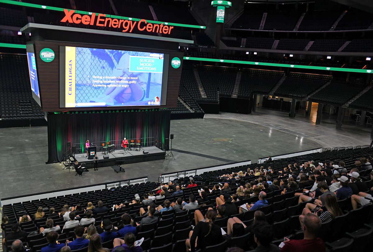 St. Thomas Men’s Hockey (@tommiemhockey) on Twitter photo Thank you to the <a href="/mnwild/">Minnesota Wild</a> for having Coach Blasi and Lucas Wahlin speak at their Leadership Summit!
#RollToms | #FidesInFratrem Thank you to the <a href="/mnwild/">Minnesota Wild</a> for having Coach Blasi and Lucas Wahlin speak at their Leadership Summit!
#RollToms | #FidesInFratrem