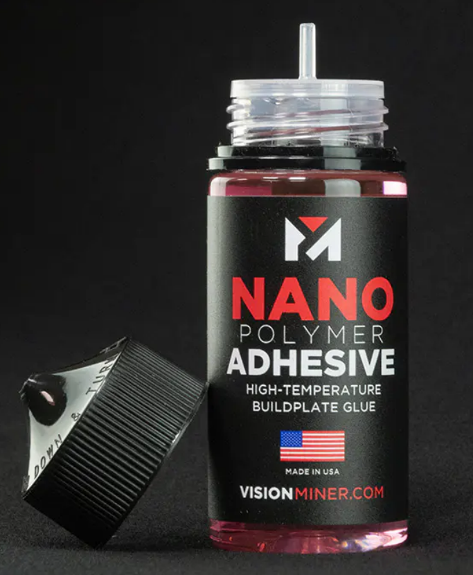 john__winner's tweet photo. @chiptronCZ @vaclavblaschke Už roky používám Nano Polymer Adhesive od Vision Miner a jsem s ním mega spokojený. Občas nanesu novou vrstvu a mám klid na dalších 30–50 tisků. Spotřeba je minimální – tu větší láhev mám už čtyři roky, a přitom jsem kamarádům rozdal několik desítek mililitrů. https://t.co/vawf8Eot9V