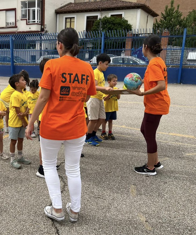 LaSalle_Burgos's tweet photo. SUMMER CAMP EN LA SALLE

El campamento urbano de verano ha comenzado, y los peques lo están disfrutando mucho. Juegos, manualidades, juegos de agua… 

¡Seguiremos informando!

@ActivaRedes https://t.co/QmubnTzHGD