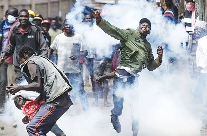 This is just revolutionary act of an epic proportion.

These brother are not fleeing the dangers, they are facing it headon like heroes.