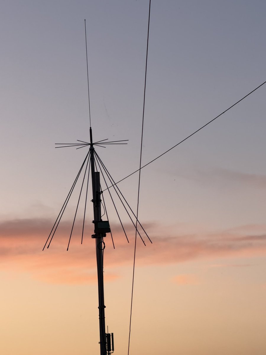 Good night  🇨🇭
#hamradio