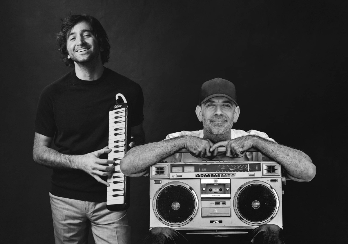 Bassist/producer Mocean Worker &amp; pianist Joe Alterman channel the soul of Les McCann on Keep The Line Open—a funky, feel-good celebration of groove, grit &amp; gratitude. #KeepTheLineOpen #LesMcCann #MoceanWorker #JoeAlterman #SoulJazz #JazzRelease #NewMusic jazzchill.blogspot.com/2025/06/mocean…