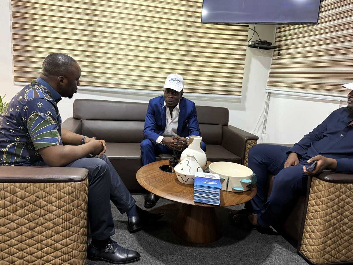 🎤 Ghana’s Next Global Star Might Be YOU!

Big news! I just had a powerful conversation with the CEO of YEA (Youth Employment Agency) Malik Basintale about our vision for upcoming artistes in Ghana — and how we’re using platforms like Shaxi to project Ghana music to the world