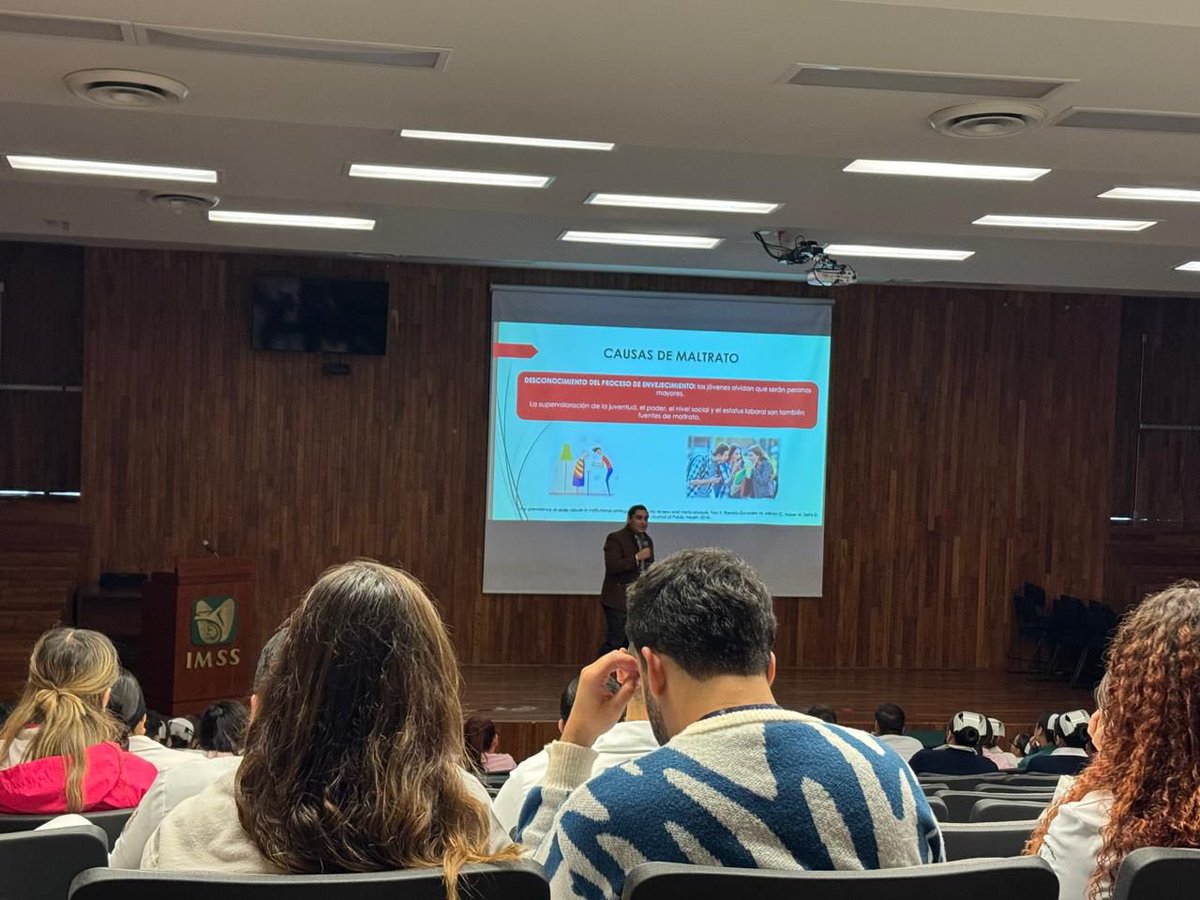 La jefatura de enseñanza del HGR No. 1 Charo del #IMSSMichoacan, presenta sesiones de trabajo todos los miércoles. Hoy correspondió al tema “Maltrato al adulto mayor”. Residentes, pasantes y personal de diversas categorías asiste a esta importante sesión.