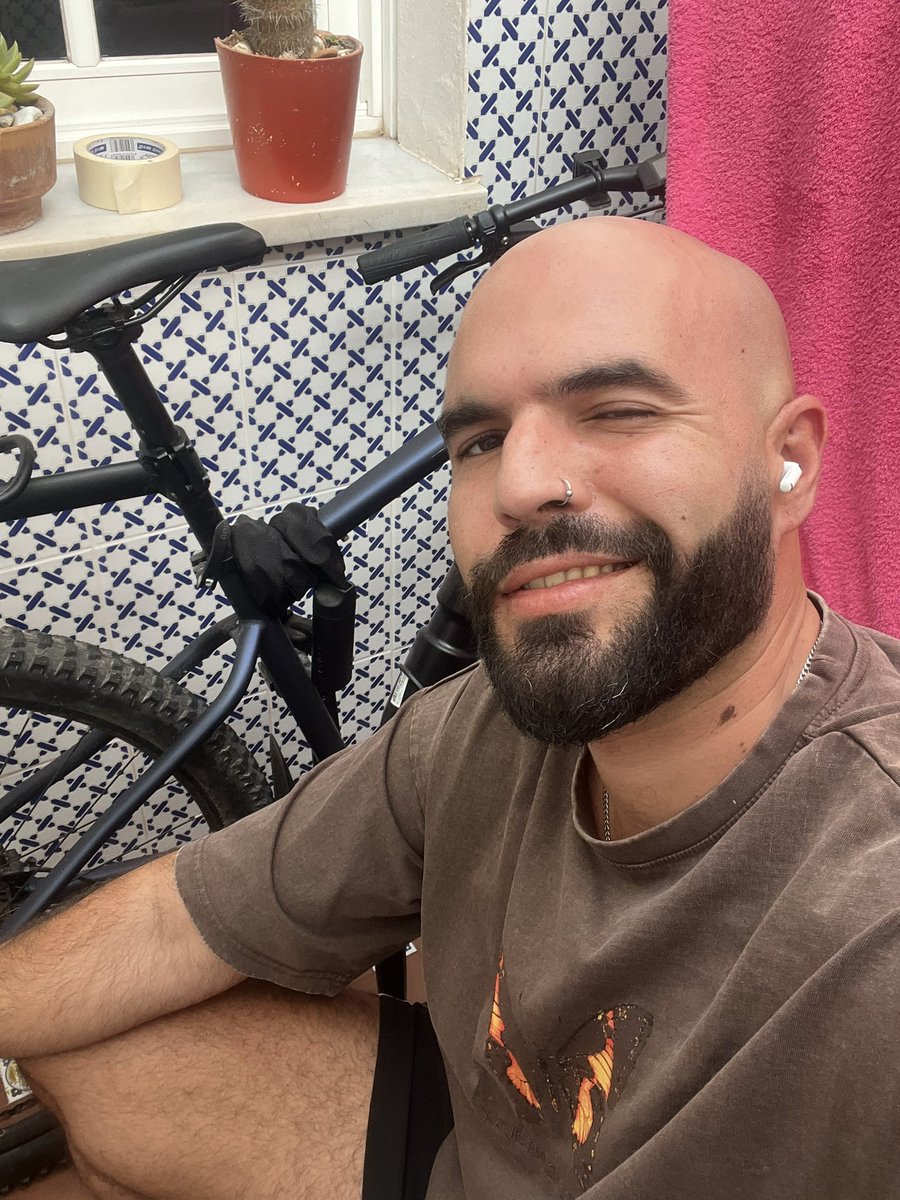 the_codeofLibra's tweet image. HolA