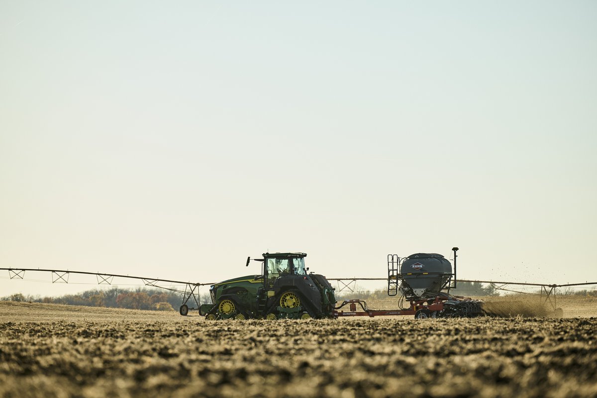 FarmReign tweet media