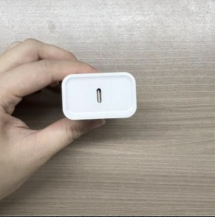 ONFireMarshal's tweet photo. #RECALL: QTHN Smartwatch Charger sold on Amazon Canada recalled due to potential fire hazard. Immediately stop using the recalled Charger and contact LANTOP Trading Inc to receive a replacement charger or a full refund. @GovCanHealth 🔗 https://t.co/D9eEUwuTAx https://t.co/QlQRnsLIfC