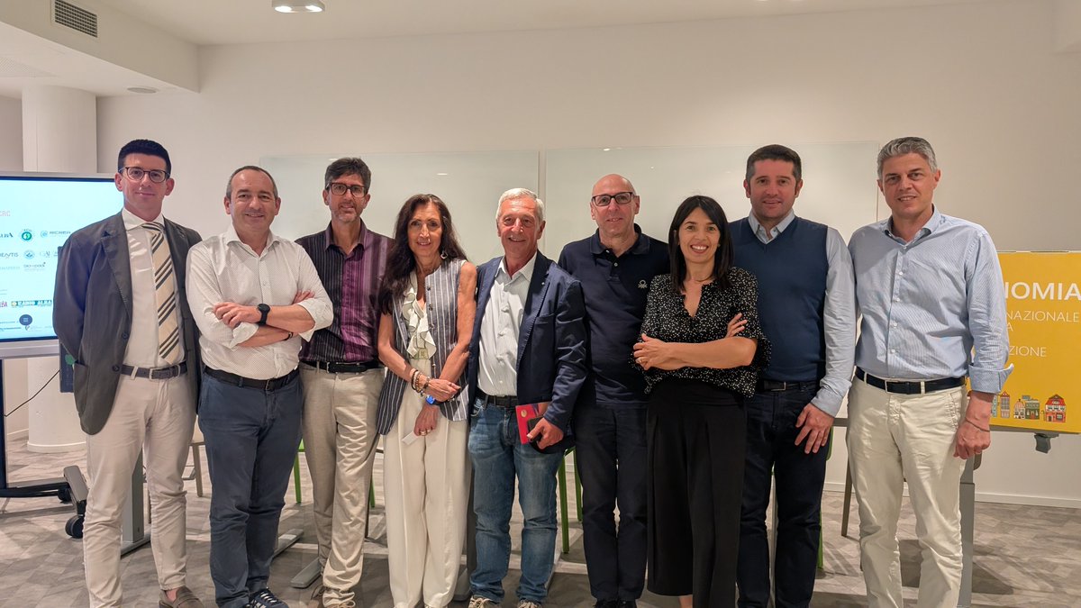 Circonomia (@circonomia) on Twitter photo ☀️ Si è chiuso a #Cuneo, con l’incontro dedicato alle Comunità Energetiche Rinnovabili, l’ultimo appuntamento della decima edizione di Circonomia.
✨ Un ringraziamento a <a href="/EnvironmentPark/">Environment Park</a>, <a href="/FondazioneCRC/">Fondazione CRC</a>, <a href="/confartigianato/">Confartigianato</a> Cuneo e le CER territoriali. ☀️ Si è chiuso a #Cuneo, con l’incontro dedicato alle Comunità Energetiche Rinnovabili, l’ultimo appuntamento della decima edizione di Circonomia.
✨ Un ringraziamento a <a href="/EnvironmentPark/">Environment Park</a>, <a href="/FondazioneCRC/">Fondazione CRC</a>, <a href="/confartigianato/">Confartigianato</a> Cuneo e le CER territoriali.