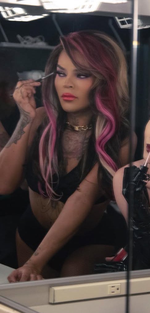 Z ‧₊˚. #teamnini tweet media