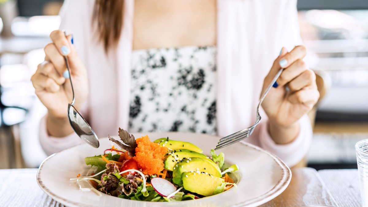 MoncriefCancer's tweet image. If you are traveling this summer, our dietitian Milette Siler has tips to help you navigate a healthy eating plan while still enjoying yourself on vacation. bit.ly/40o1vwR