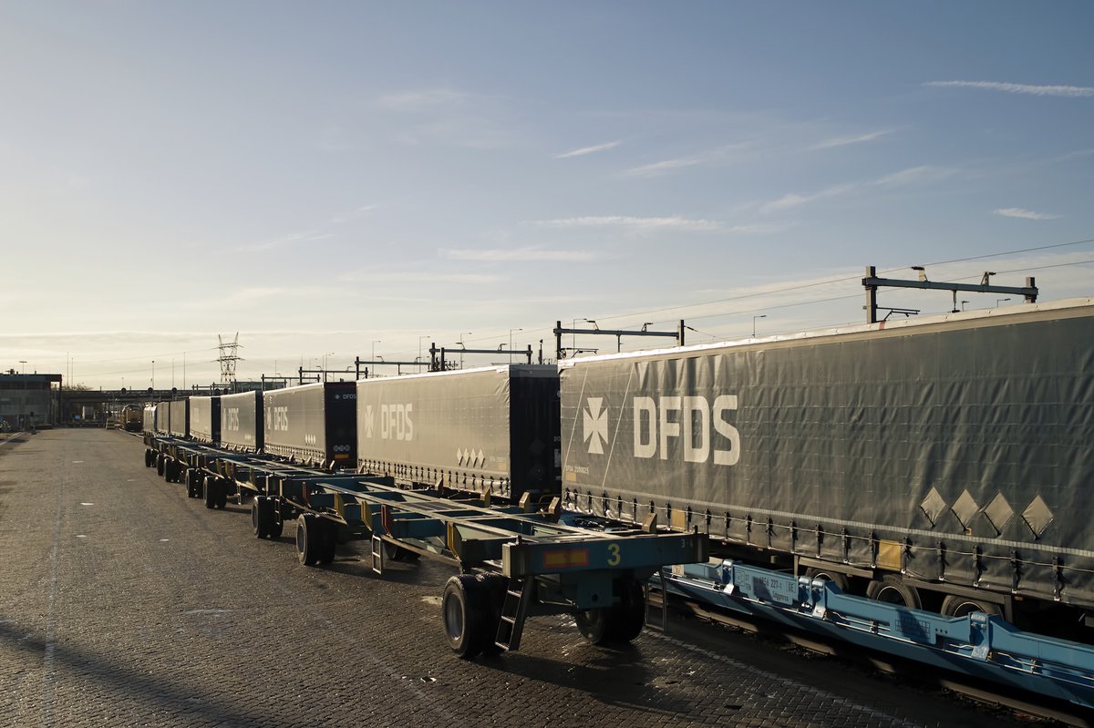 Firma DFDS zainaugurowała połączenie #intermodal Polska - #Hiszpania
intermodalnews.pl/2025/06/25/now…