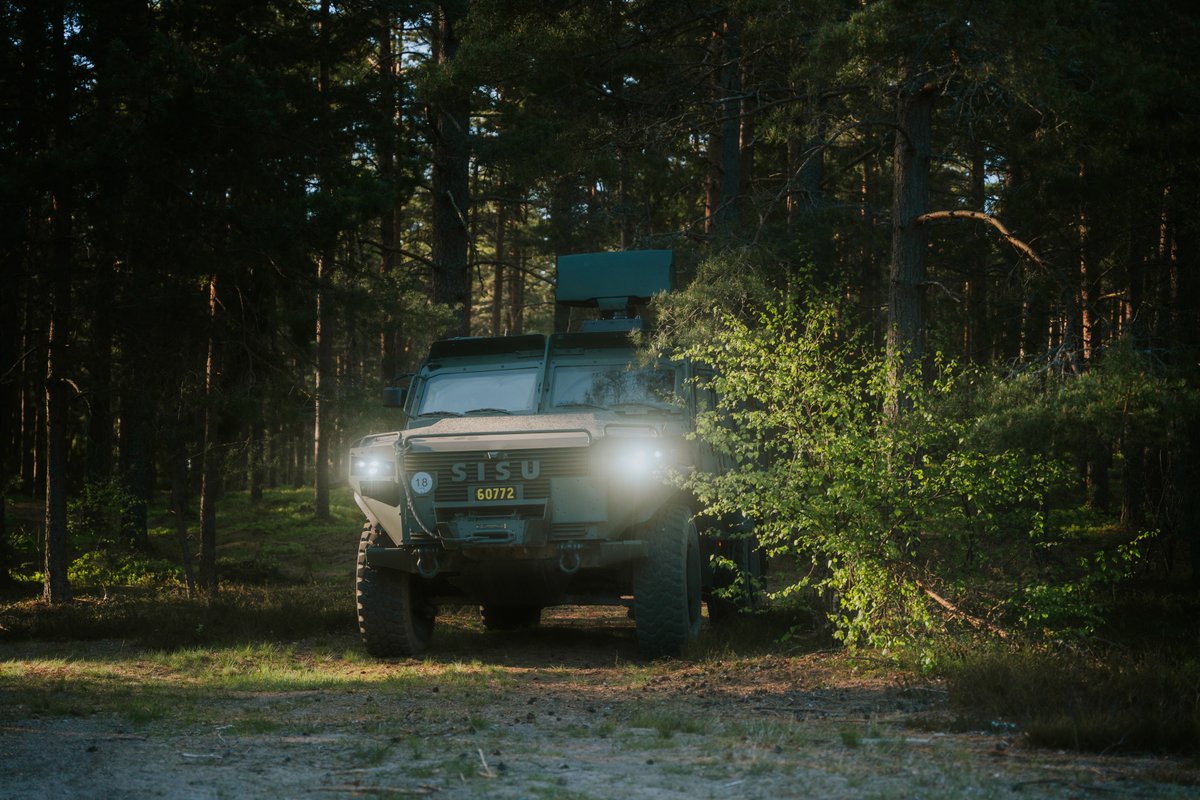 Saab's tweet image. Defending the Skies: Modular and Adaptable C-UAS Solutions Demonstrated on Gotland 🇸🇪
Today, we demonstrated our modular C-UAS technologies in collaboration with @Forsvarsmakten and the Swedish Defence Material Administration. #CUAS
Full story ➡️ saab.com/newsroom/stori…