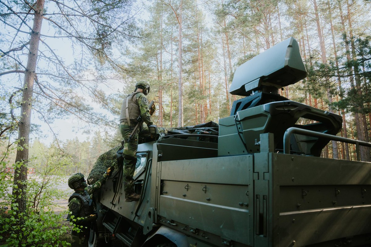 Saab's tweet image. Defending the Skies: Modular and Adaptable C-UAS Solutions Demonstrated on Gotland 🇸🇪
Today, we demonstrated our modular C-UAS technologies in collaboration with @Forsvarsmakten and the Swedish Defence Material Administration. #CUAS
Full story ➡️ saab.com/newsroom/stori…