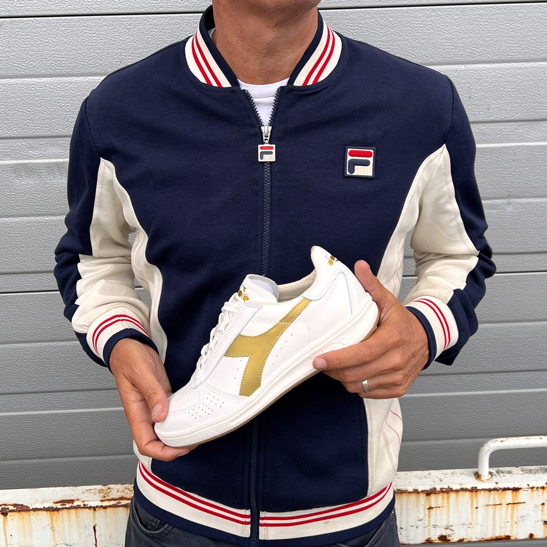 casualclassics's tweet photo. The iconic Mk1 Settanta in navy is one of the most memorable track tops from Fila Vintage teamed with the classic Diadora Borg Elite😎🔥. Shop them both: https://t.co/vK87FxbSRo Diadora: https://t.co/L8SKFdNQNa
.
.
#80scasualclassics #filavintage #settanta #tracktops https://t.co/ln4eRYzjJI