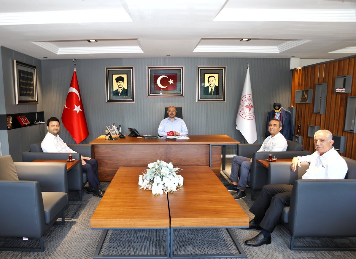 drhalilnacar's tweet photo. AK Parti Yüreğir İlçe Başkanı Sn. Mehmet Murat Kılınç ve kıymetli ilçe yönetimini İl Sağlık Müdürlüğümüzde ağırladık.

Nazik ziyaretleri ve Adana’mızın sağlık hizmetlerine dair yapıcı değerlendirmeleri için teşekkür ederim.

#Adana #Sağlık #Yüreğir #AKParti

@kilinc_mmurat
@akpartiyuregir
