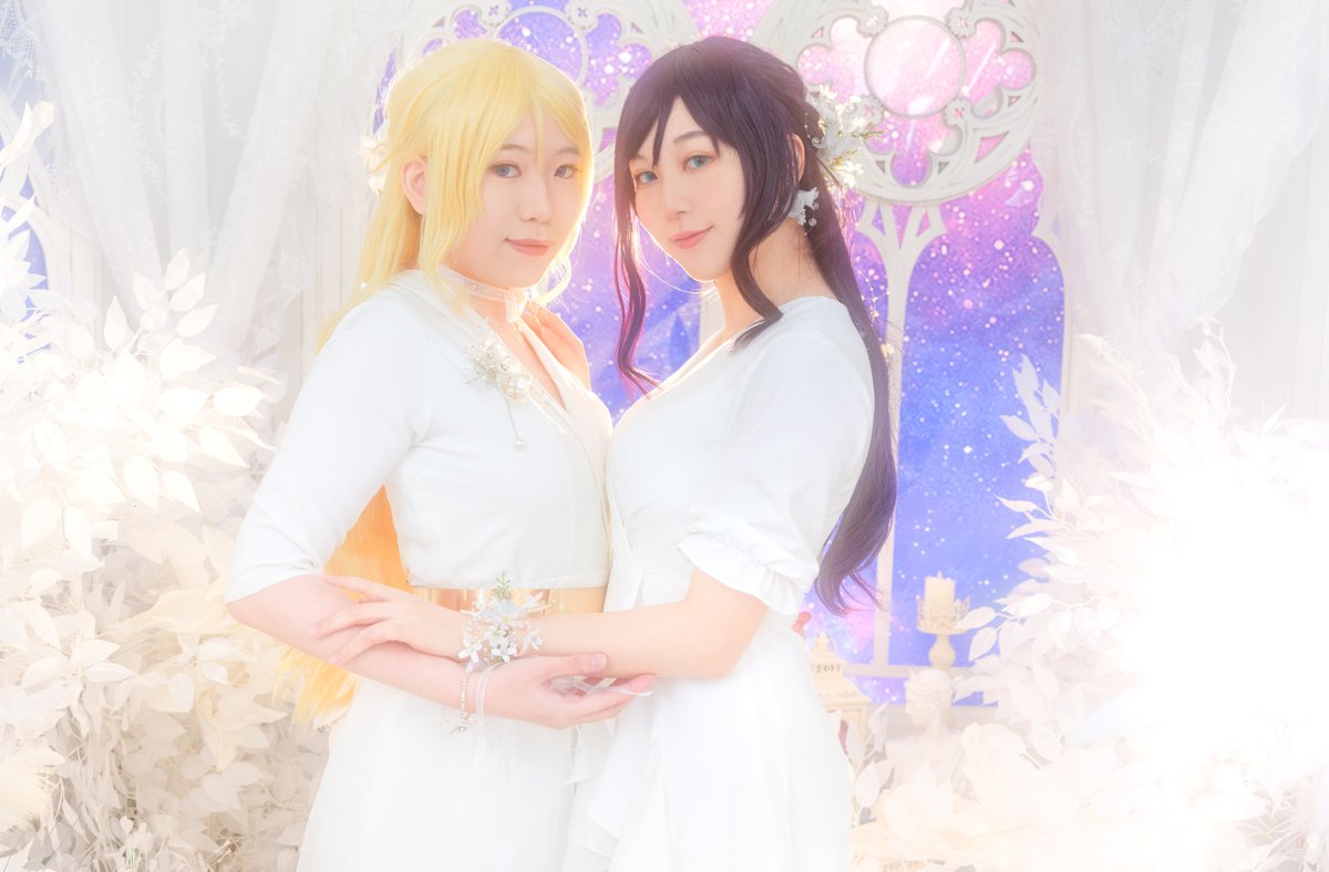 hanashiki19's tweet photo. LOVELIVE!  . ラブライブ!
#百合の日 

希  💜  花織 
絵里  💛  車車 
📸 - Baka 
Special Thx - Feey https://t.co/STomiLecTD