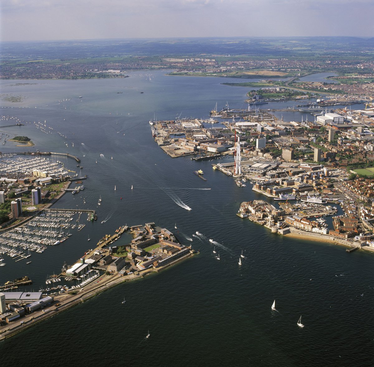 Protecting coastlines from intruders is a growing concern for nations around the world. Each country has its own unique set of problems: illegal immigration, asylum seekers, smugglers, terrorists or pirates.

➡️ Read more in our white paper (PDF) 📄 >> blighter.com/coastal-wp/