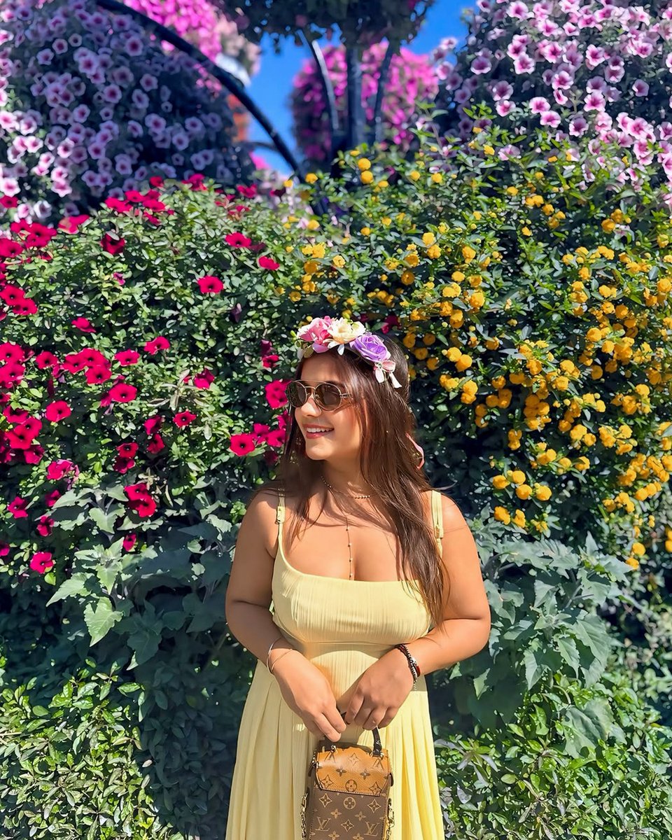Dubai Miracle Garden tweet media
