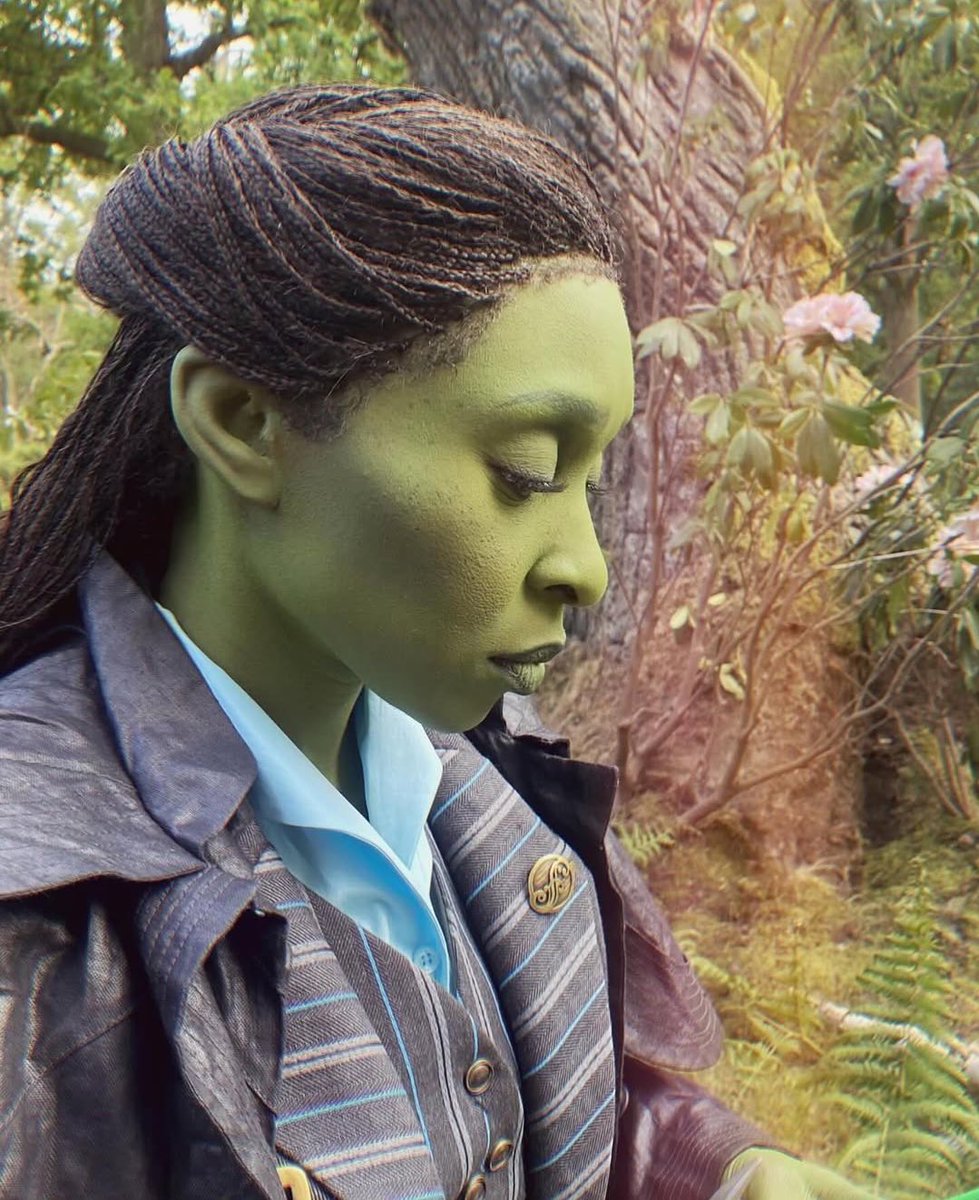 elphielovespace's tweet image. 