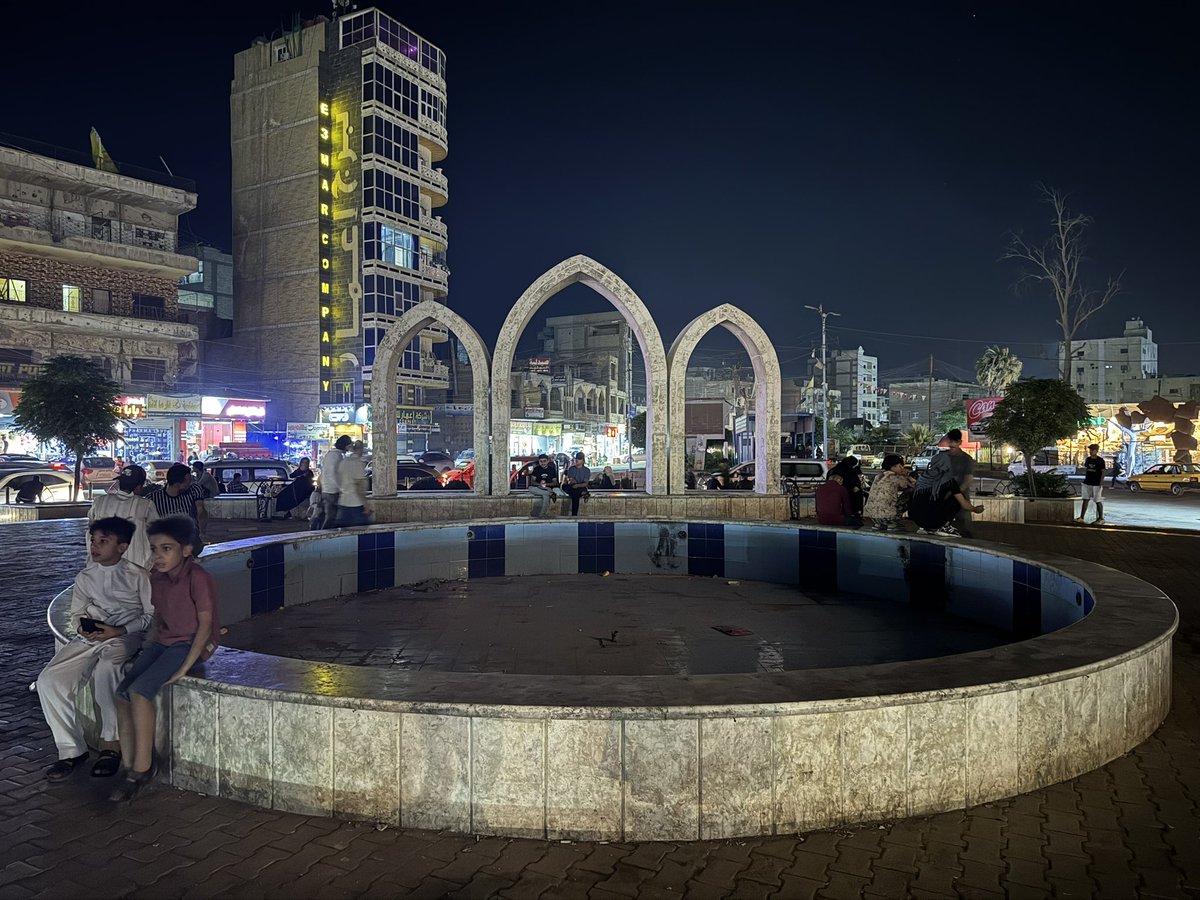 SwissAmbLEB's tweet image. Delighted to see how well Raqqa city🇸🇾 is recovering from the horrors of ISIS and the war against it. Much of the city has been rebuilt, even parks are back, the main streets lit and full of life.
